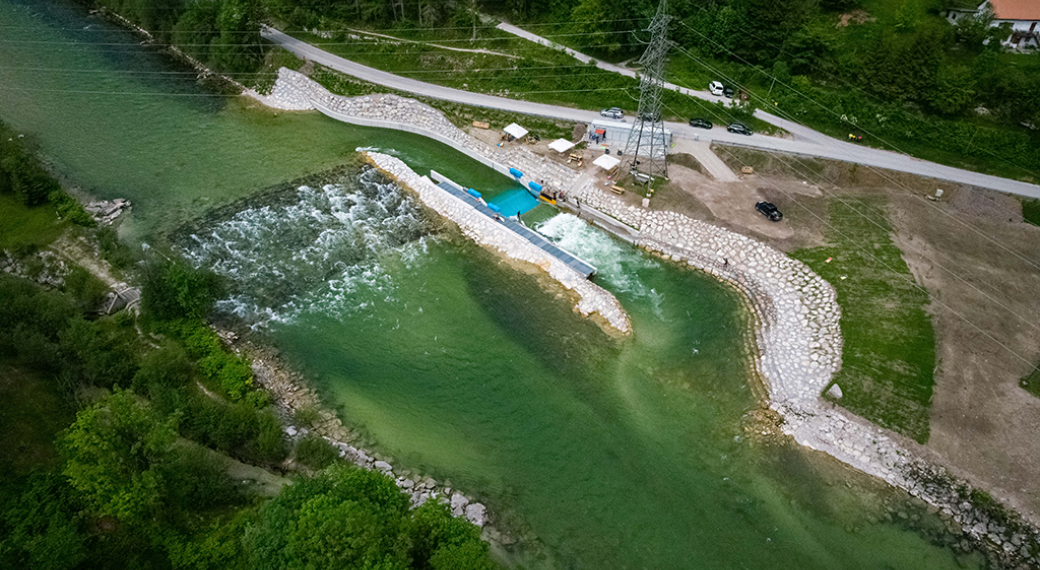 THE.RIVERWAVE from above